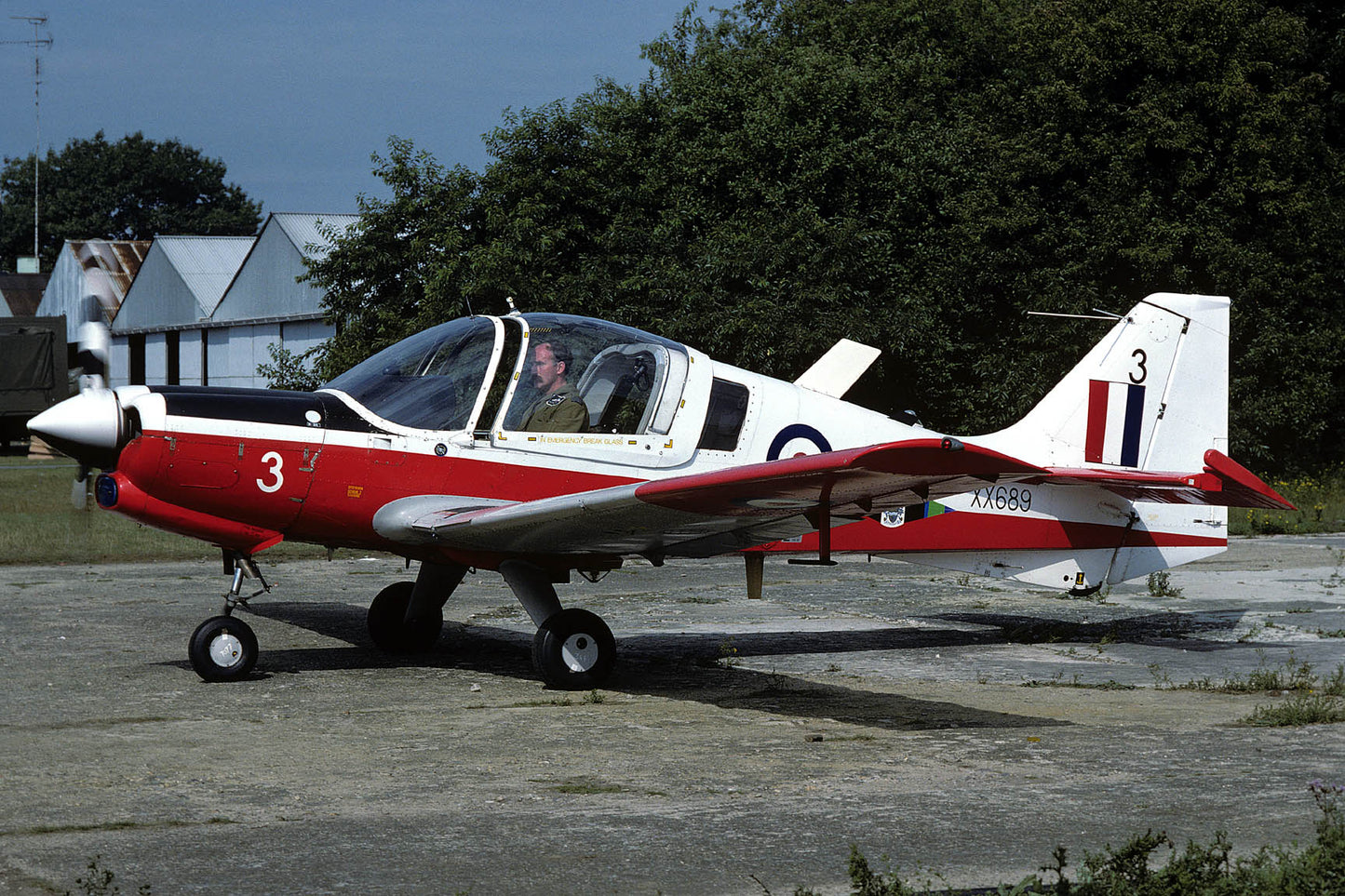 CSL06007 BULLDOG T1 XX689/3