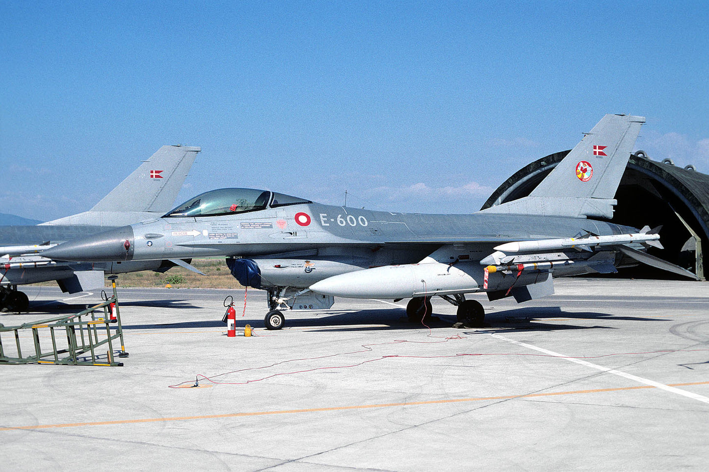 CSL06302 F-16A FIGHTING FALCON E-600