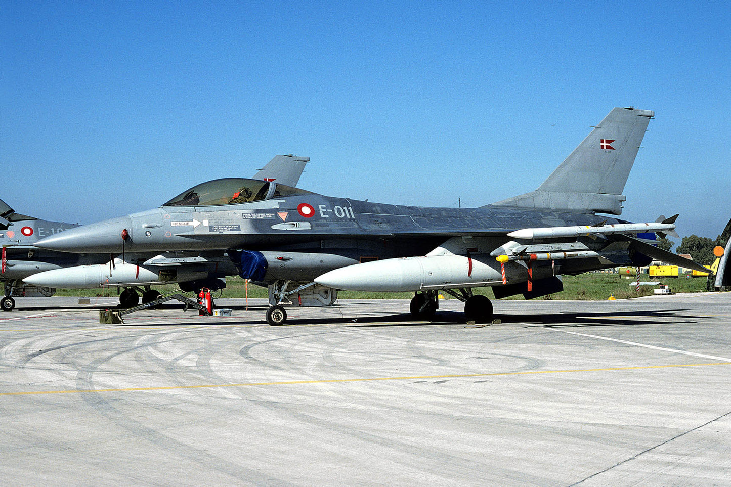 CSL06303 F-16A FIGHTING FALCON E-011