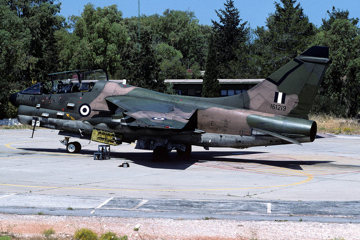 CSL06604 TA-7H CORSAIR II 161219