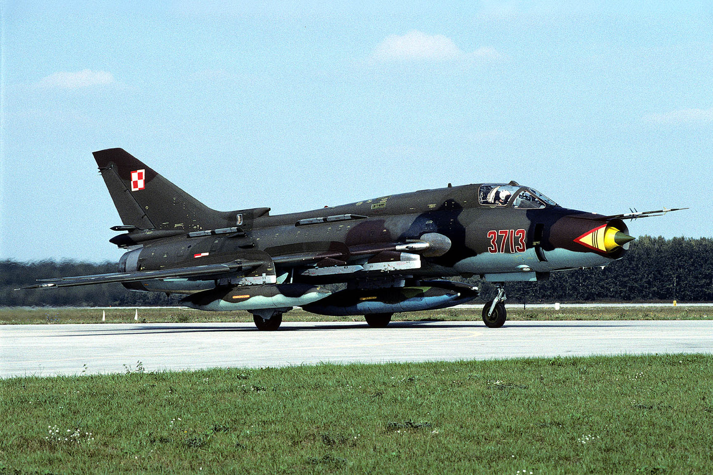 CSL06614 Su-22M-4 FITTER 3713
