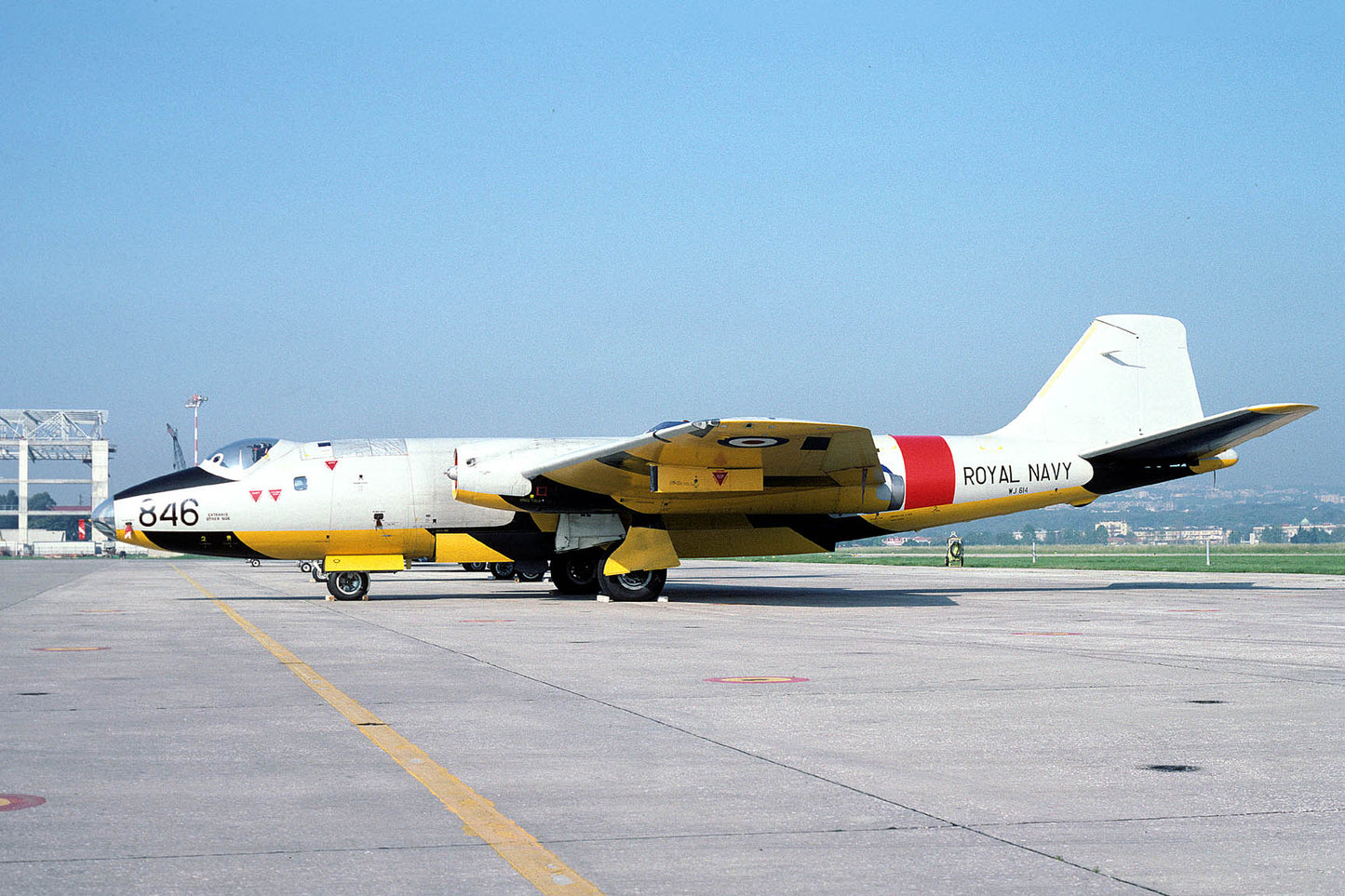 CSL06686 CANBERRA TT18 WJ614