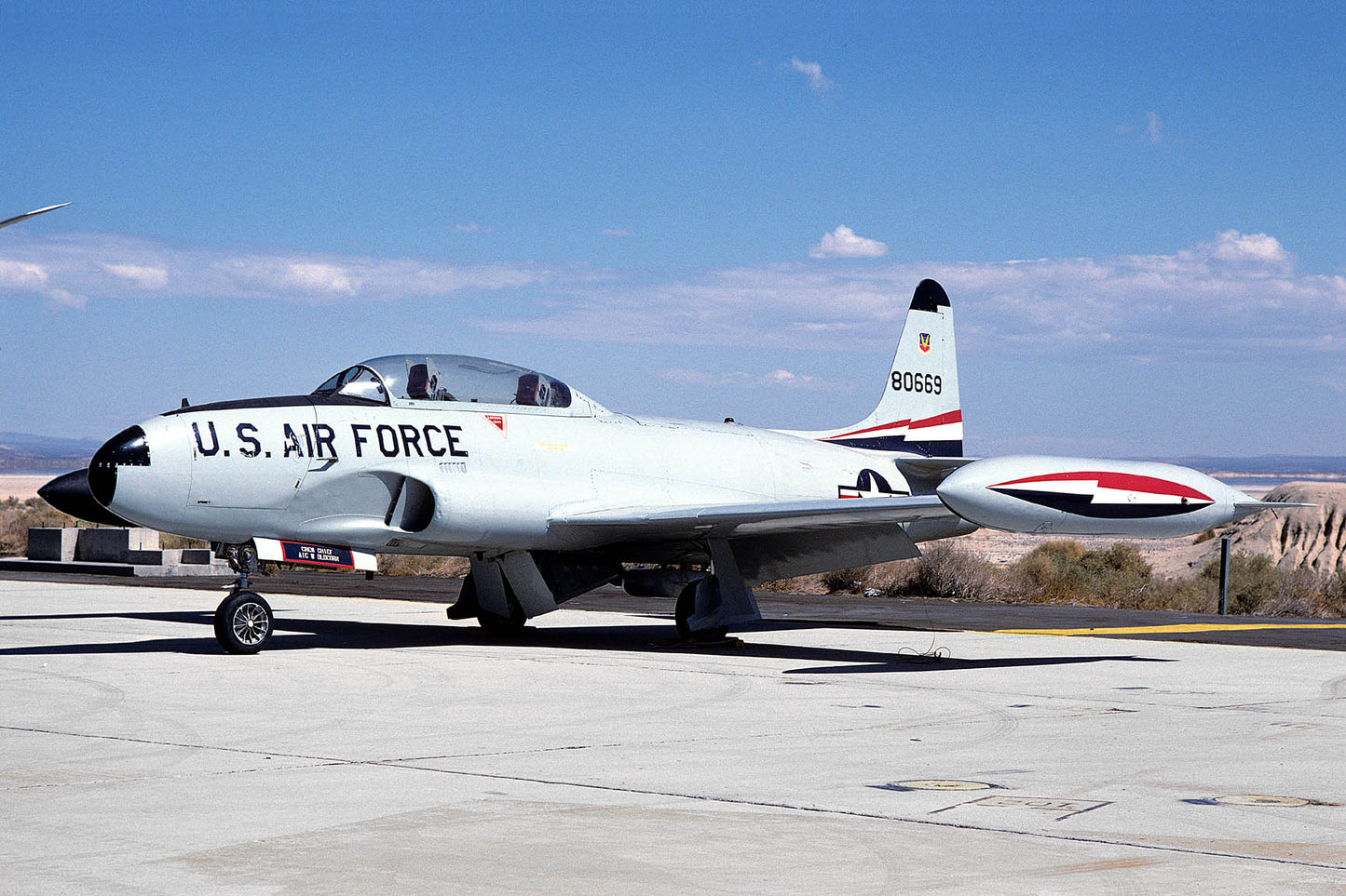 CSL06755 T-33A SHOOTING STAR 58-0669