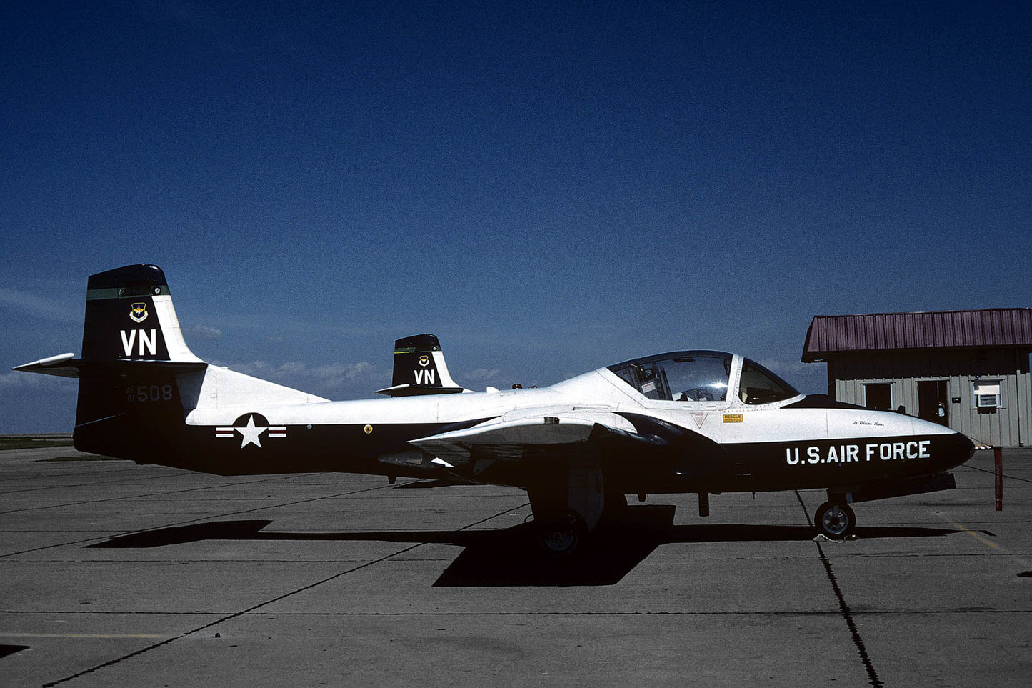 CSL06918 T-37B 61-2508/VN