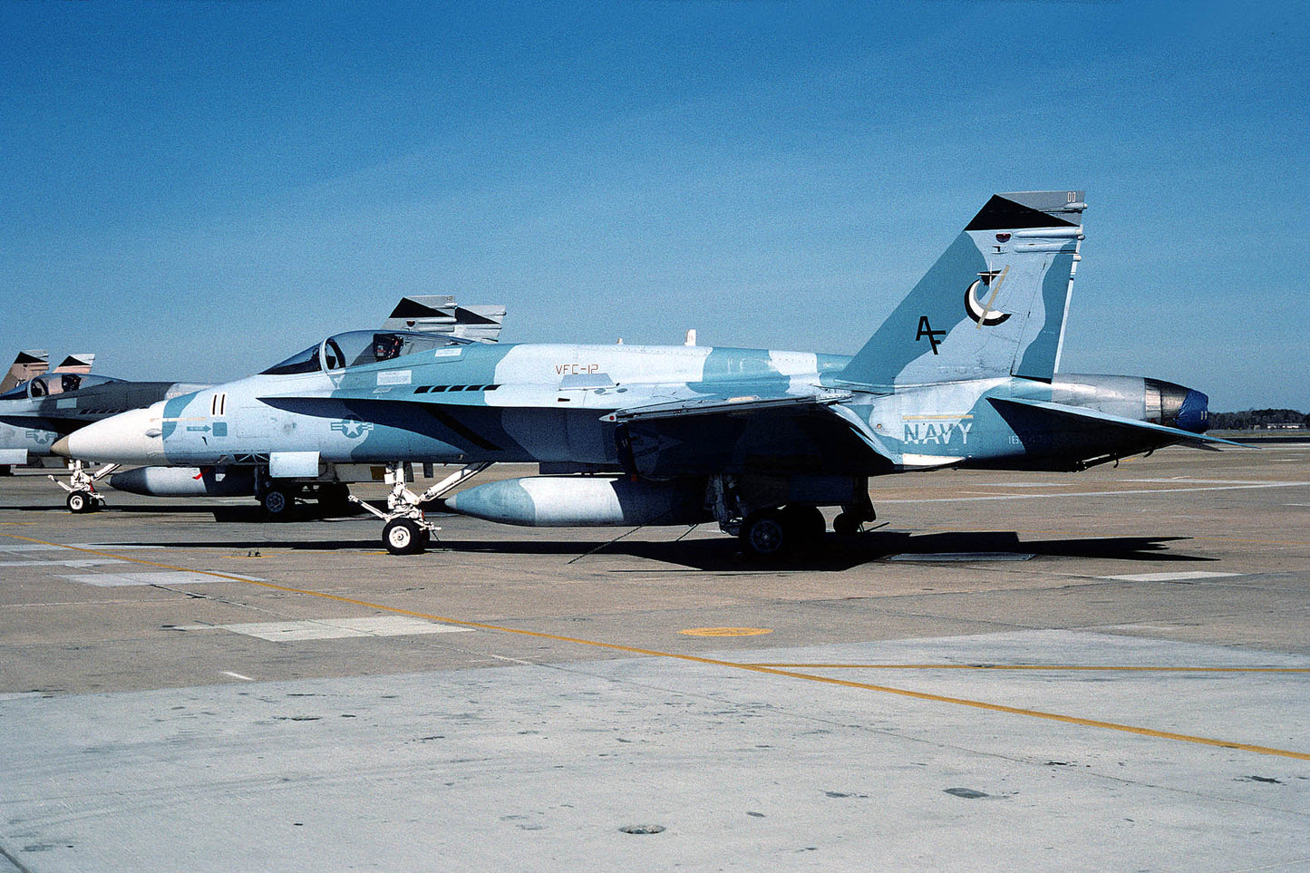 CSL07117 F-18A HORNET 162870/AF11