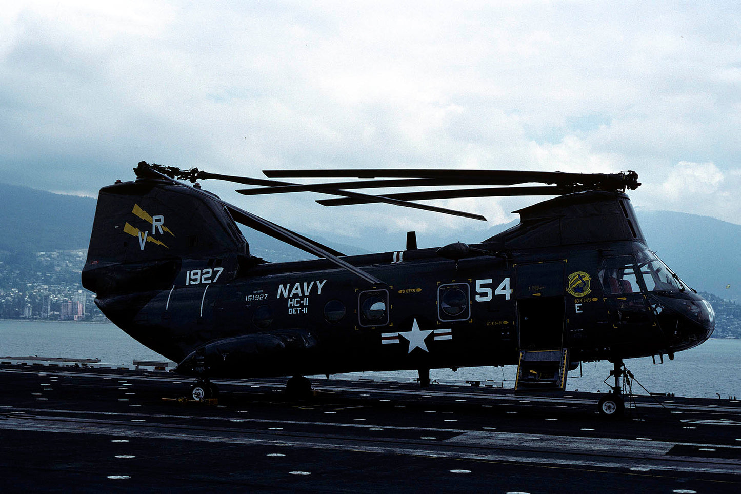CSL07155 HH-46D SEA KNIGHT 151927/VR54