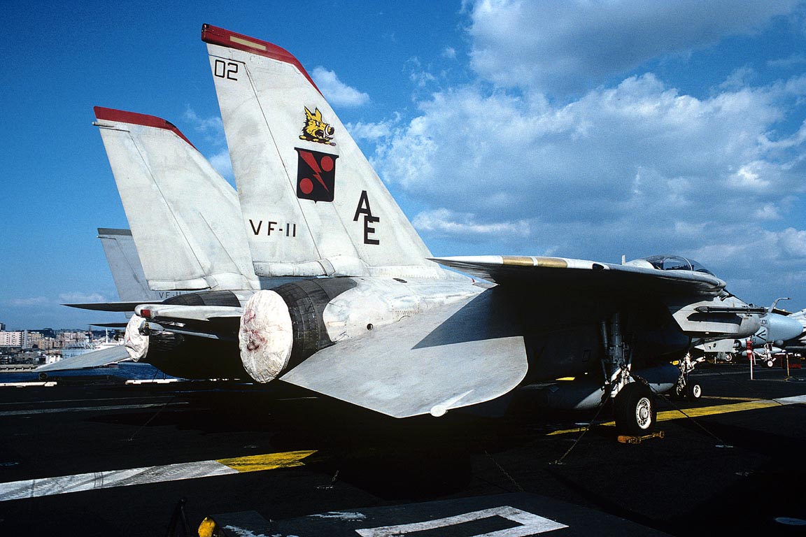 CSL07830 F-14A TOMCAT 160404/AE102