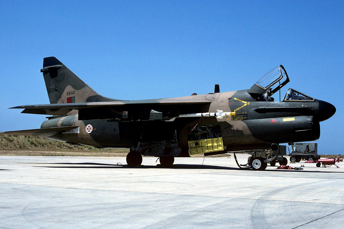 CSL07837 A-7P CORSAIR II 5542