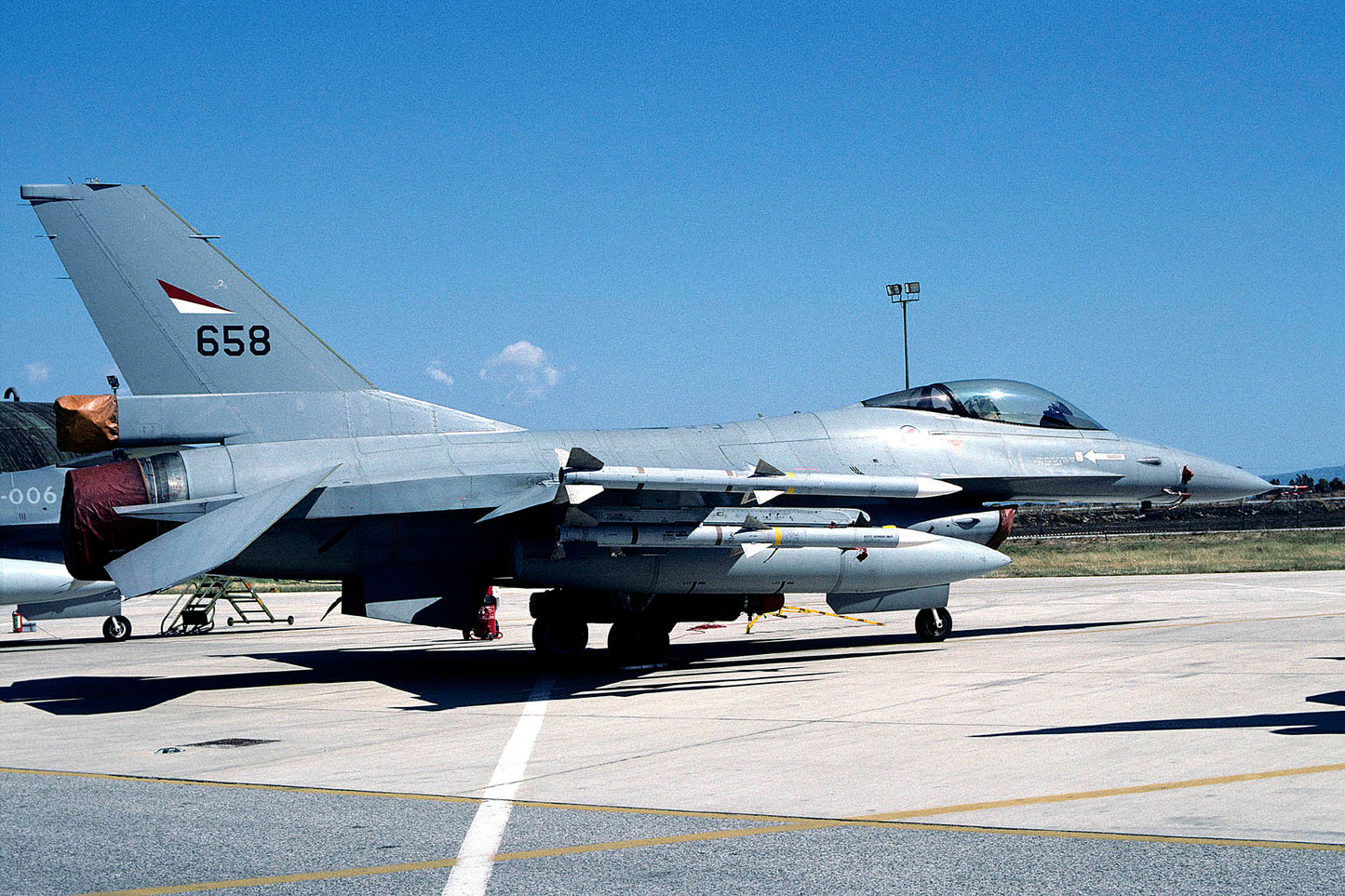 CSL07839 F-16A Fighting Falcon 658