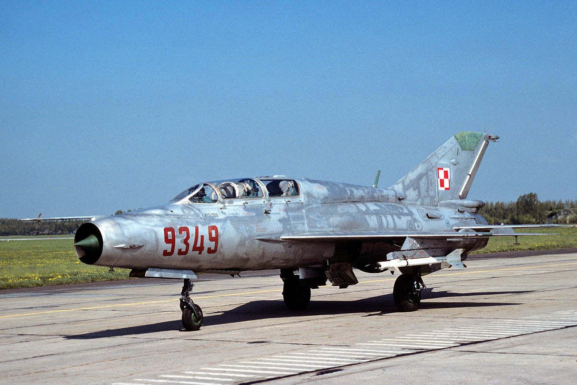 CSL07856 MiG-21UM FISHBED 9349