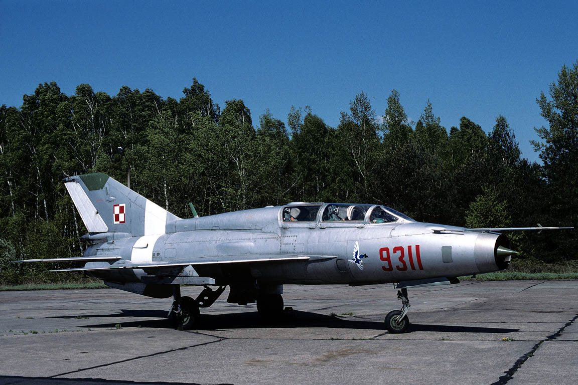 CSL07859 MiG-21UM FISHBED 9311