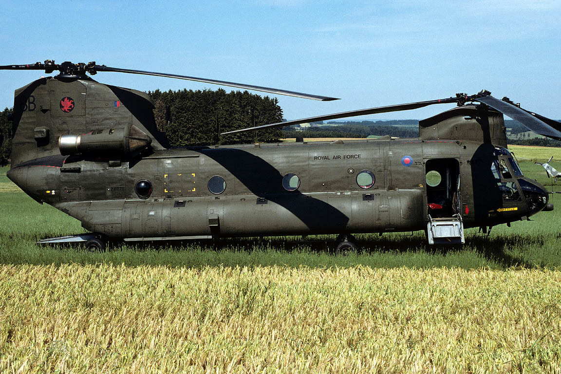CSL07873 Chinook HC2 ZA671/BB