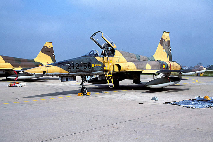 CSL07909 RF-5A FREEDOM FIGHTER AR.9-056/212-56