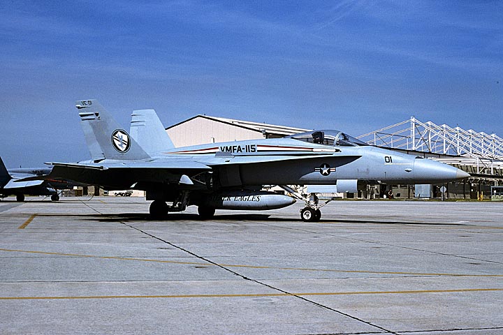 CSL07932 F-18A HORNET 163133/VE01