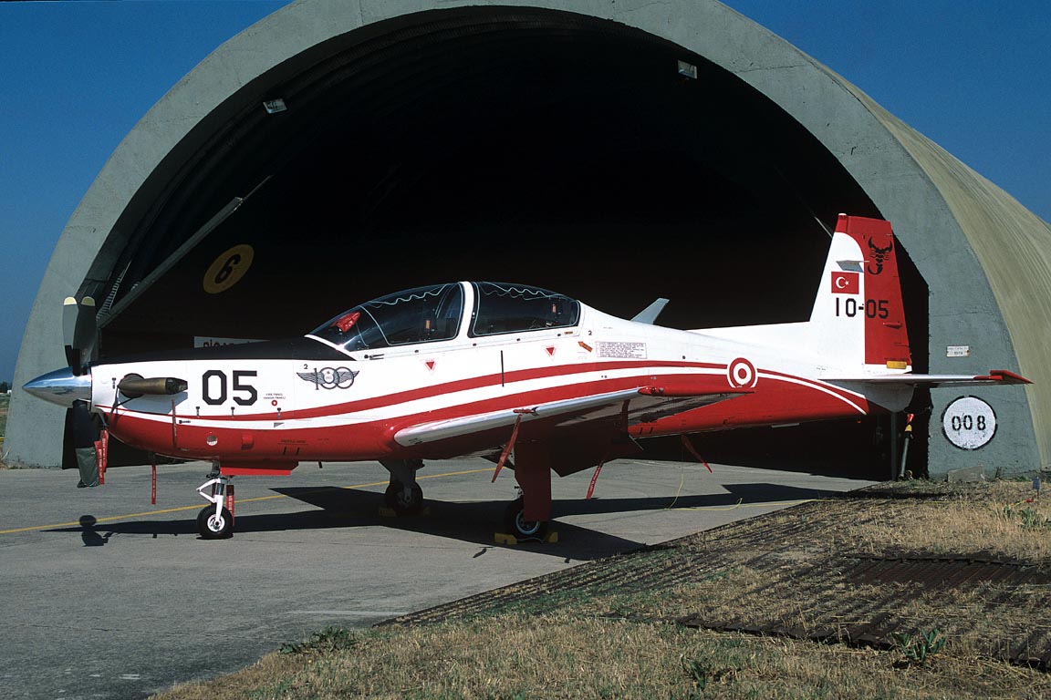 CSL07945 KT-1T 10-05/05