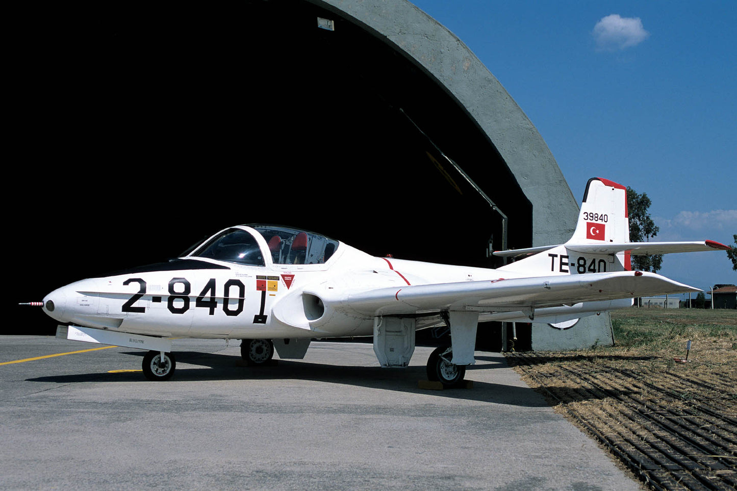 CSL07947 T-37C 63-9840/2-840