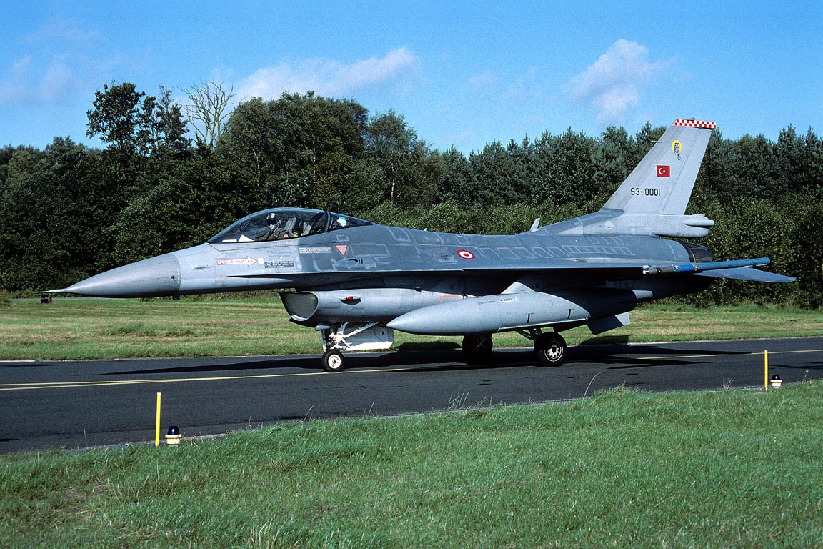 CSL07960 F-16C FIGHTING FALCON 93-0001
