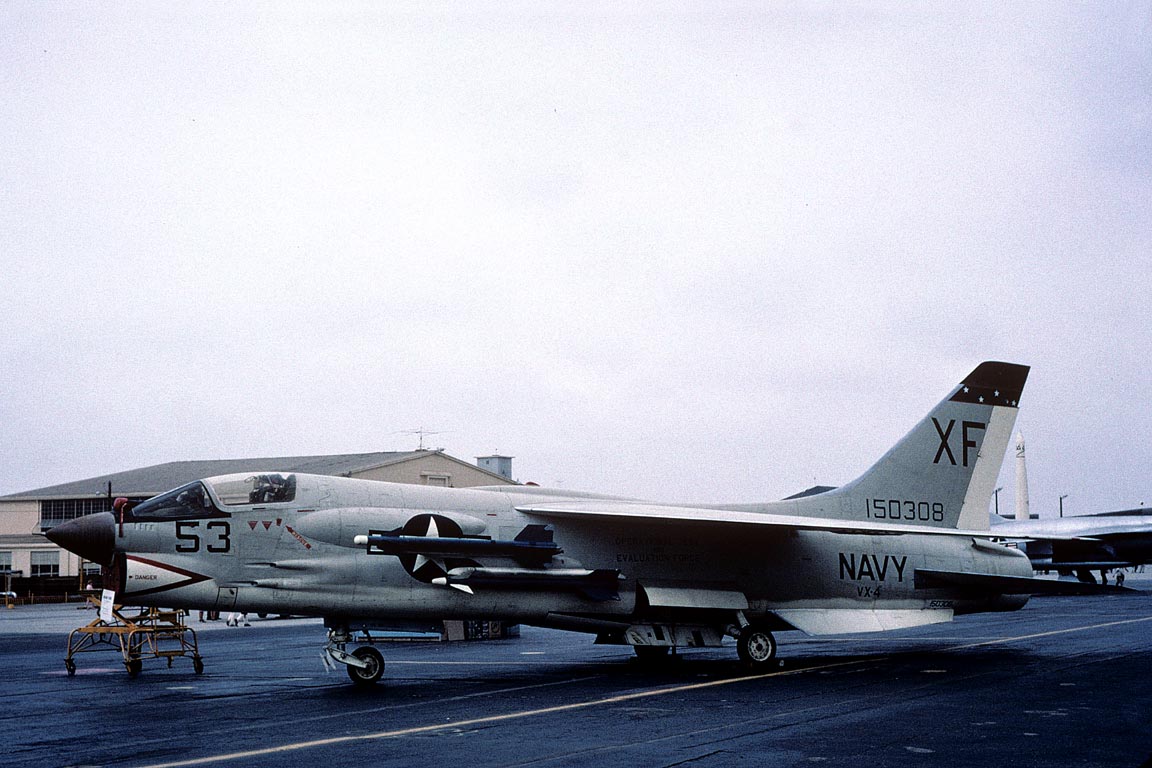 CSL07992 F-8E CRUSADER 150308/XF53