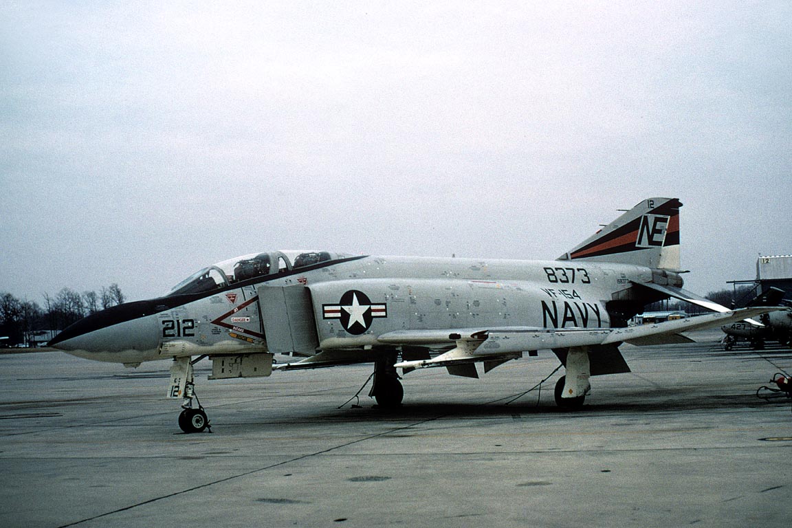 CSL08001 F-4J PHANTOM II 158373/NE212