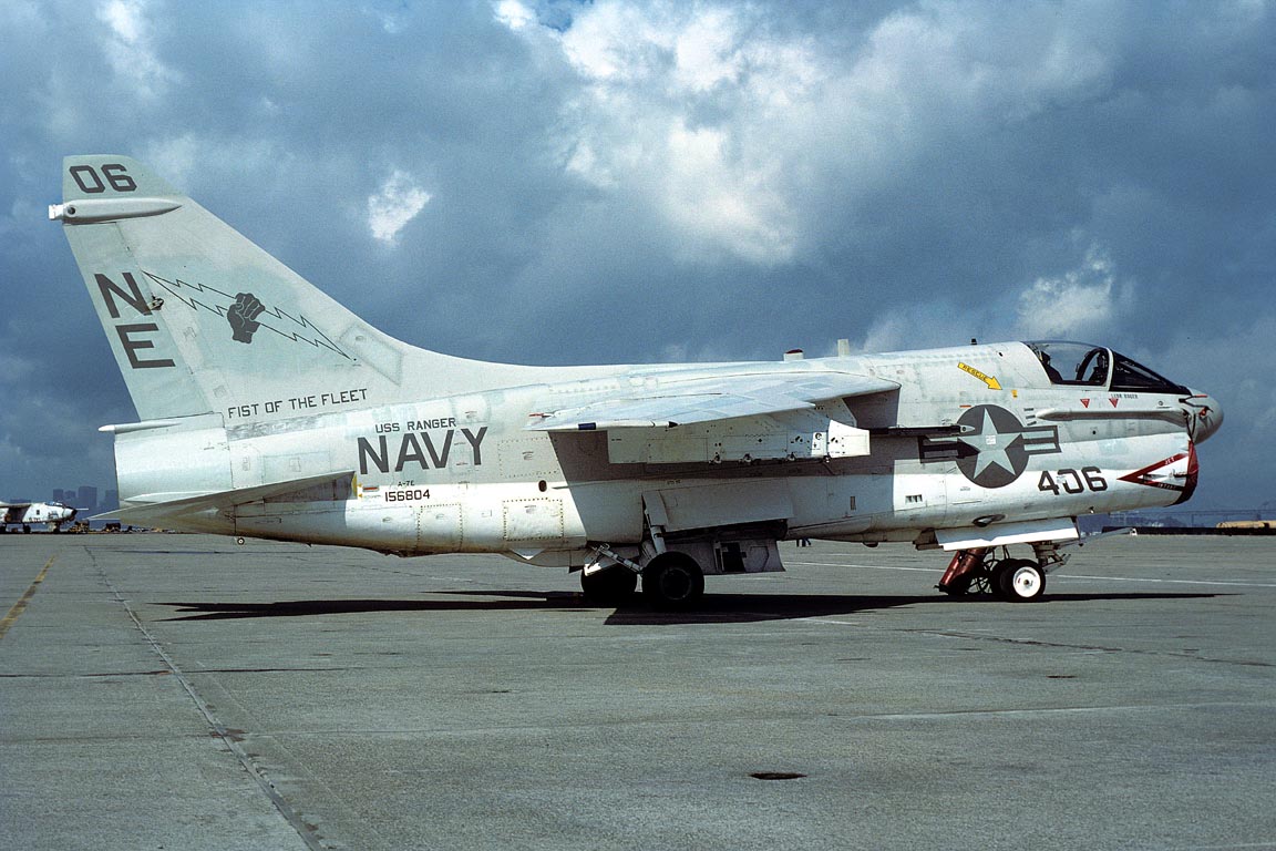 CSL08029 A-7E CORSAIR II 156804/NE406
