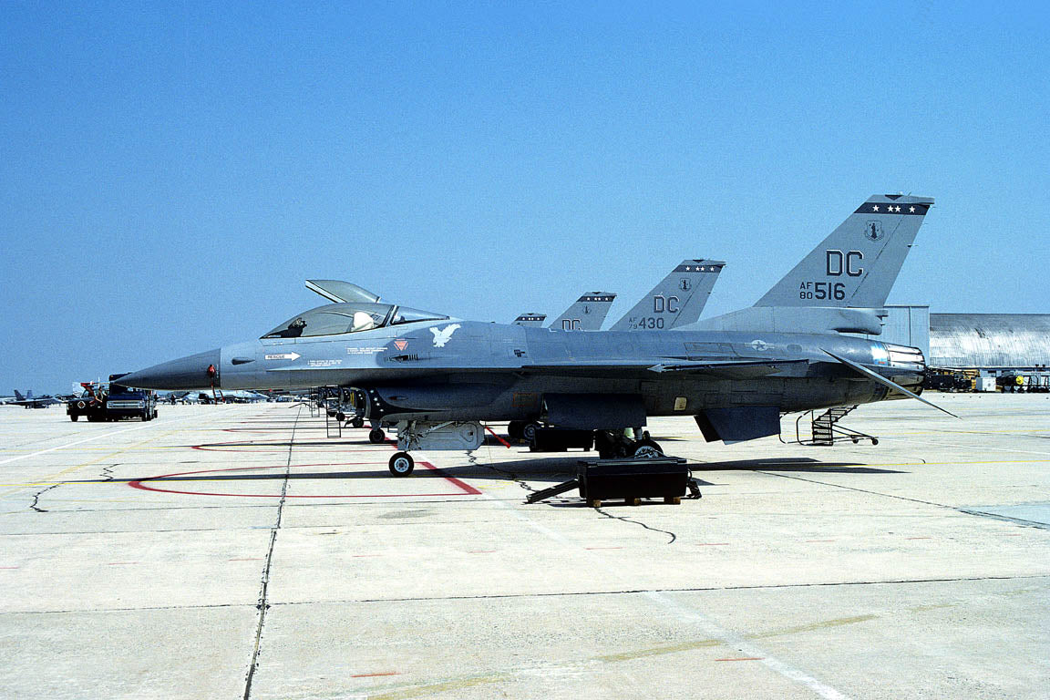 CSL08088 F-16A FIGHTING FALCON 80-0516/DC