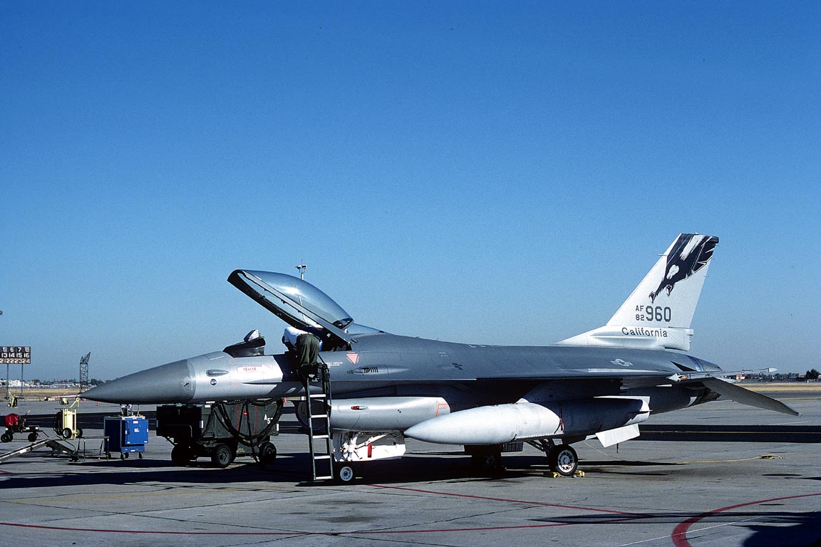 CSL08101 F-16A FIGHTING FALCON 82-0960