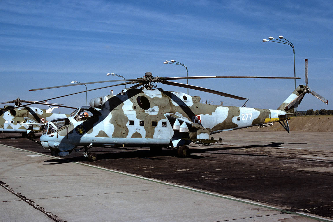 CSL08165 Mi-24D HIND 277