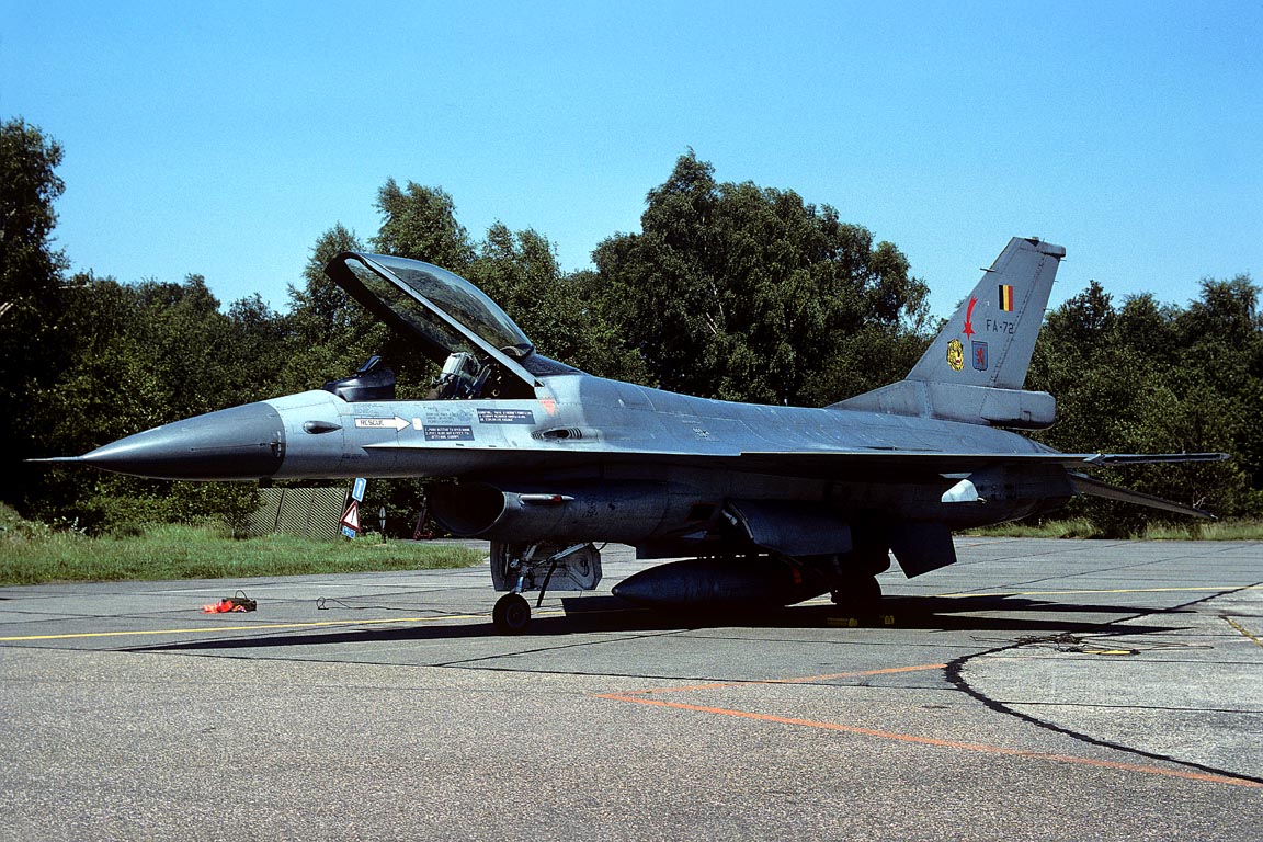 CSL08224 F-16A FIGHTING FALCON FA72