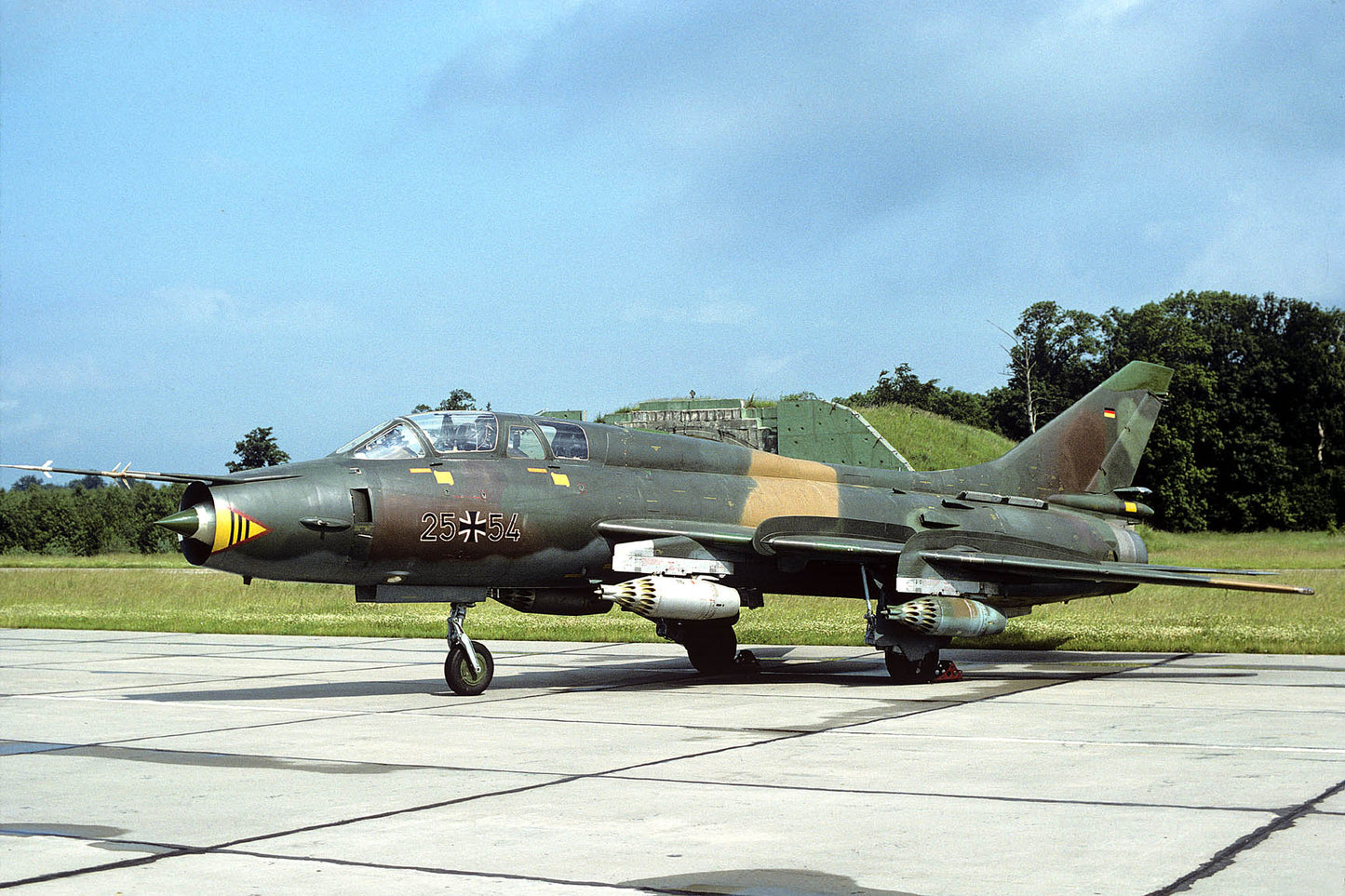 CSL08244 Su-22UM-3K FITTER 25+54