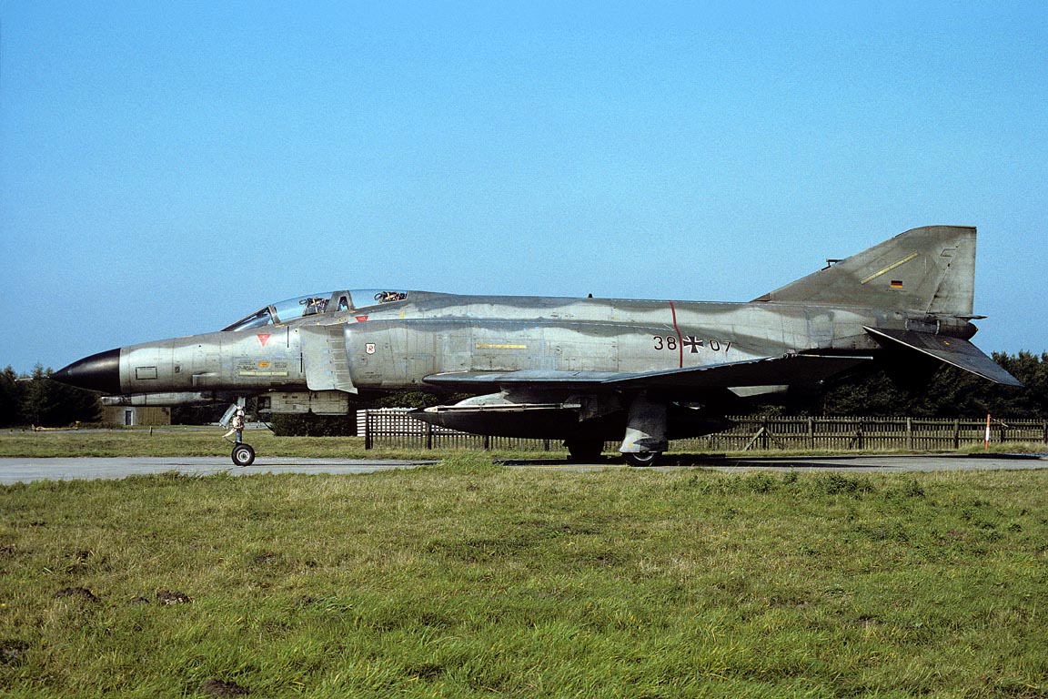 CSL08254 F-4F PHANTOM II 38+07