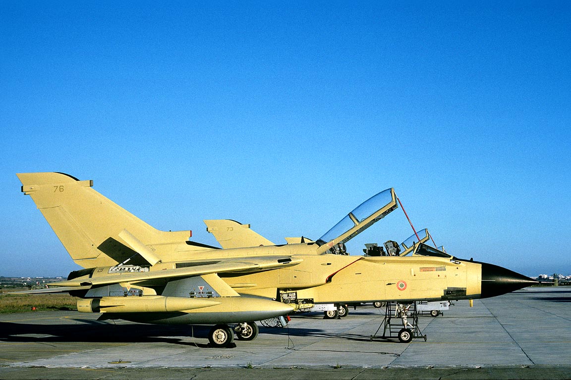 CSL08314 TORNADO IDS MM7076