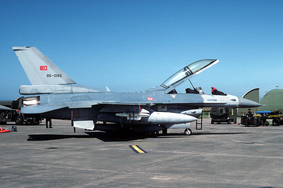 CSL08468 F-16D FIGHTING FALCON 86-0195