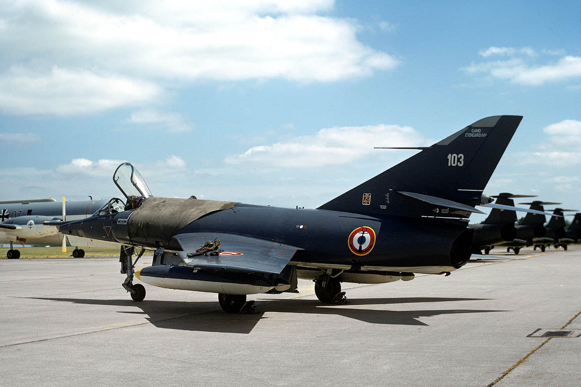 CSL08601 ETENDARD IVP 103
