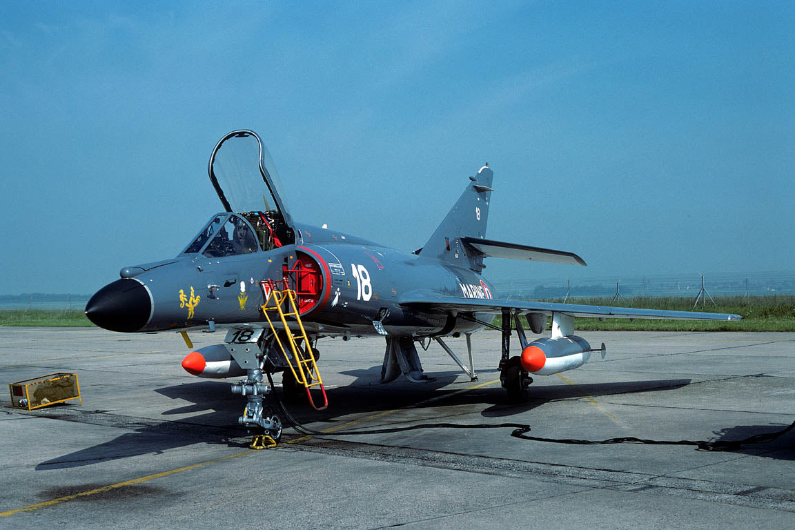 CSL08607 SUPER ETENDARD 18
