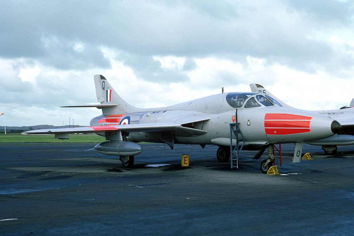 CSL08612 HUNTER T7 XL571/Q