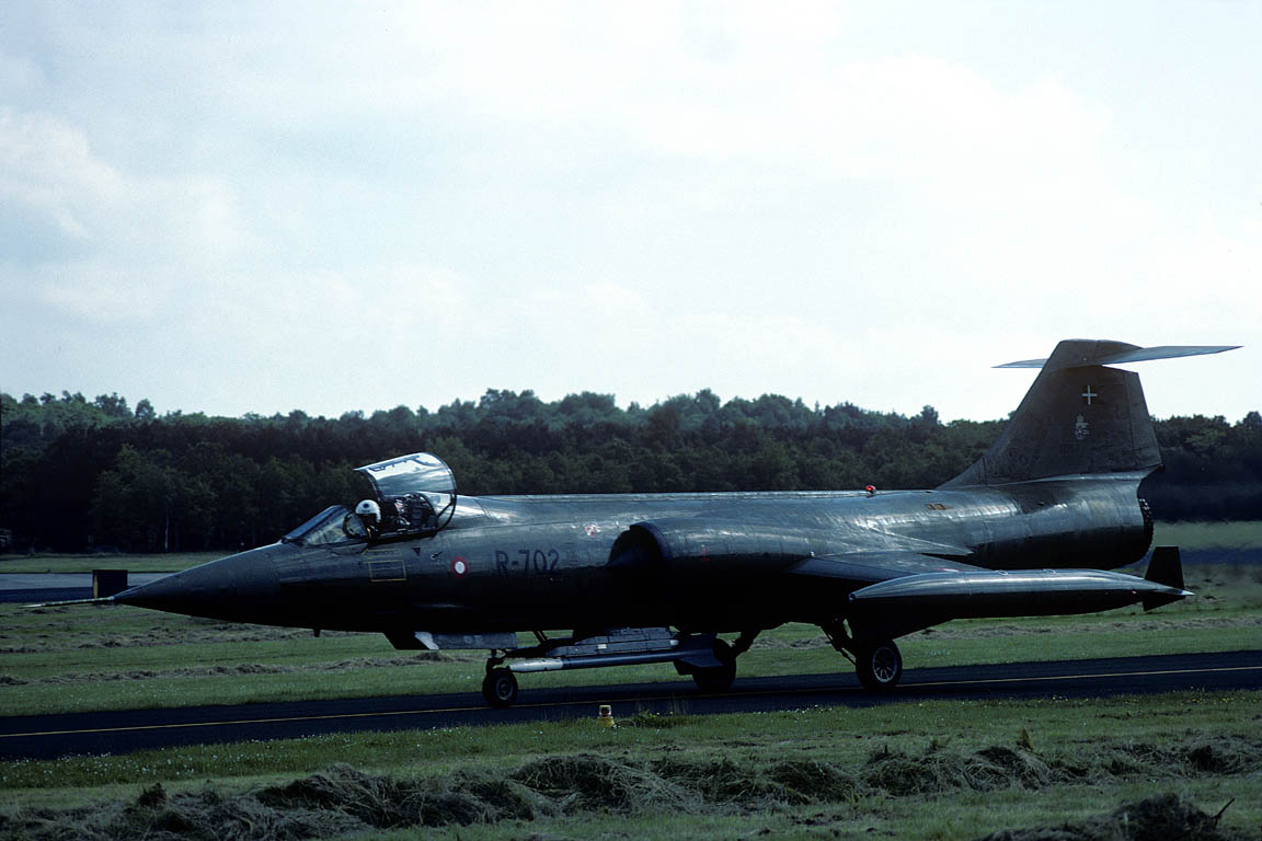 CSL08683 F-104G STARFIGHTER R-702