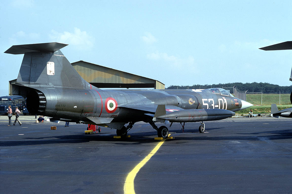 CSL08687 F-104S STARFIGHTER MM6732/53-01