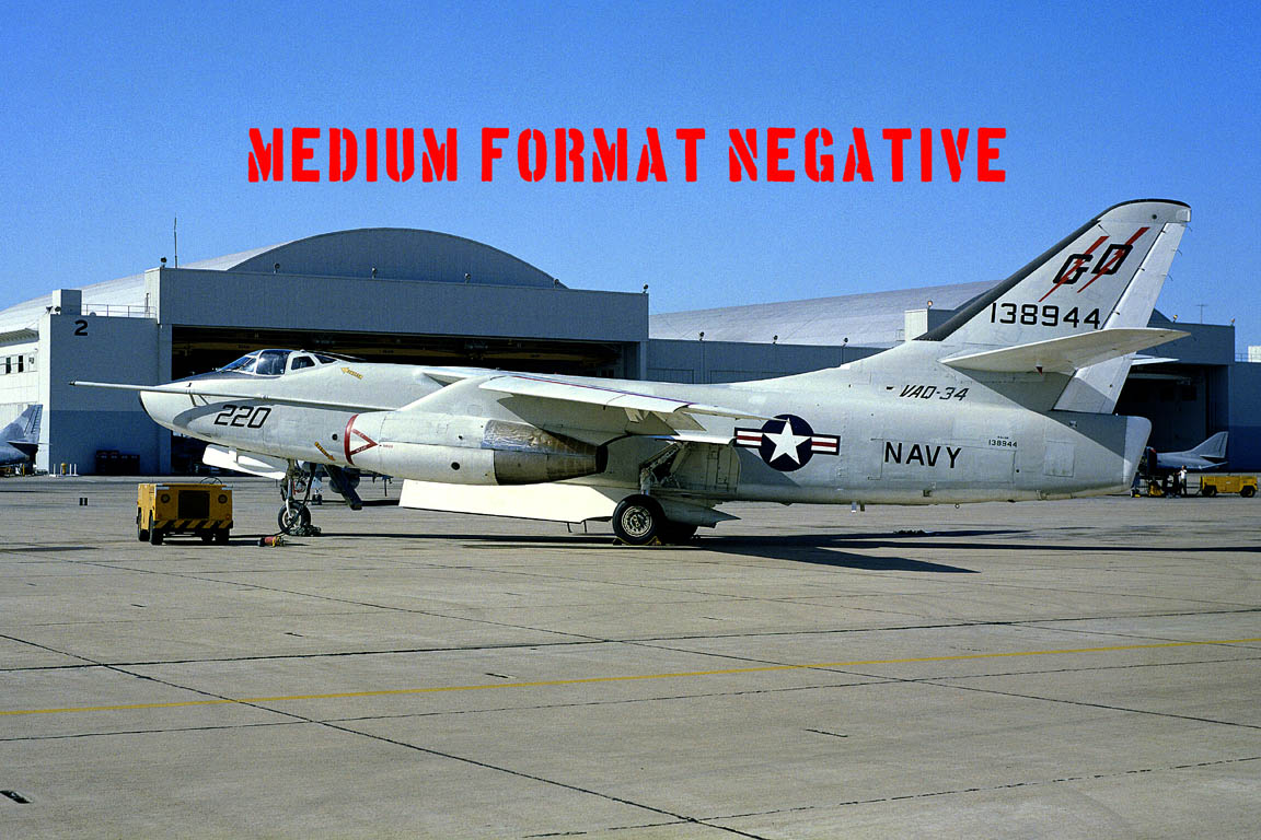 NE000203 KA-3B SKYWARRIOR 138944/GD220