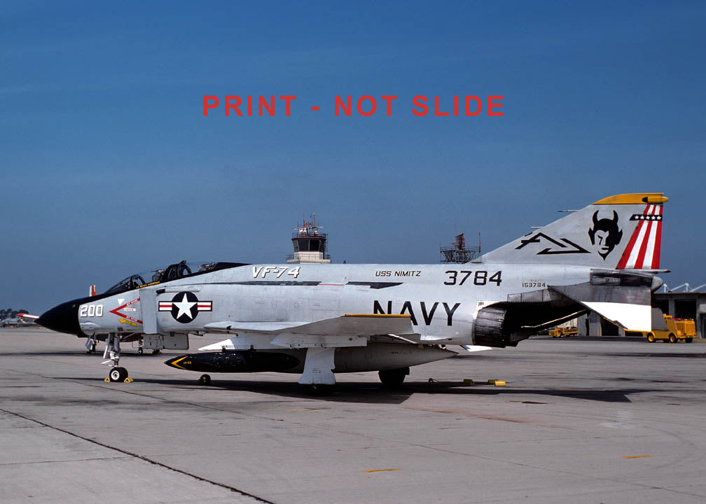 P00042 F-4J PHANTOM II 153784/AA200