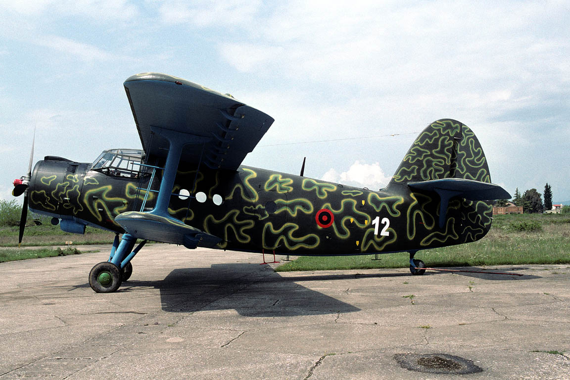 CSL00012 Harbin Y-5 12