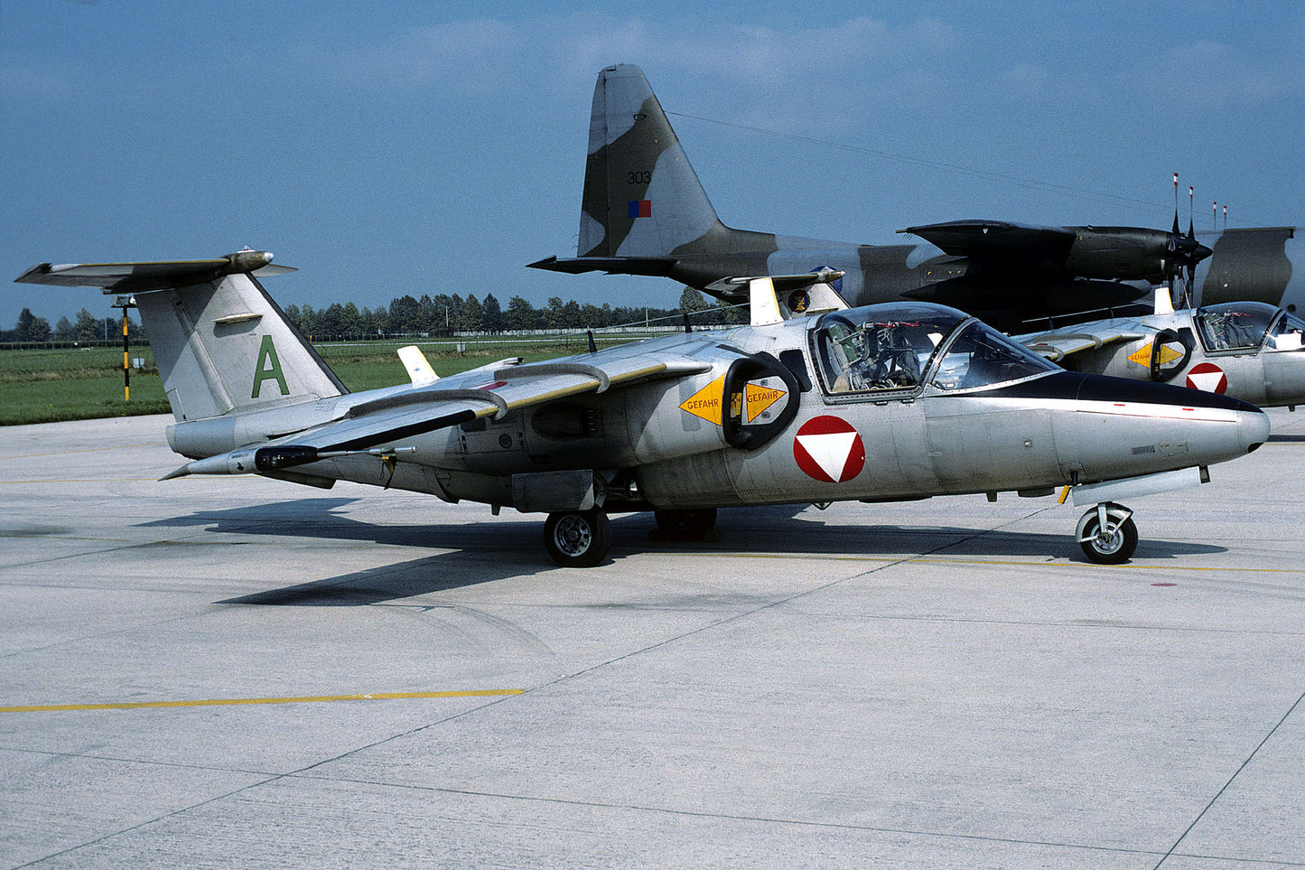 CSL05246 Saab 105OE A green