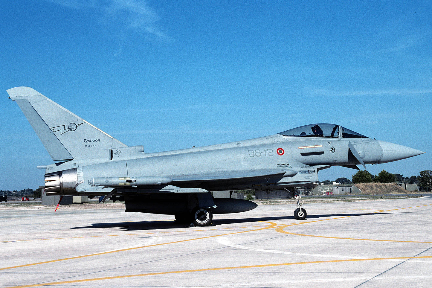 CSL06052 EF2000 TYPHOON MM7271/36-12