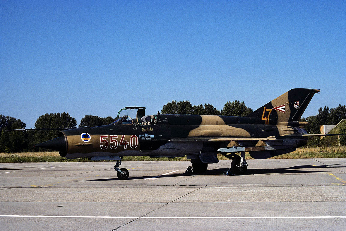 CSL06130 MiG-21bis FISHBED 5640