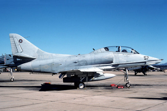 CSL06186 TA-4J SKYHAWK 153685/557