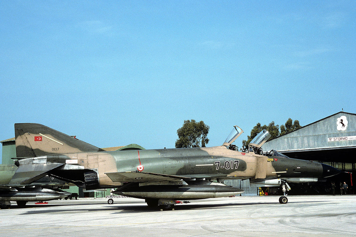 CSL06340 F-4E PHANTOM II 01017