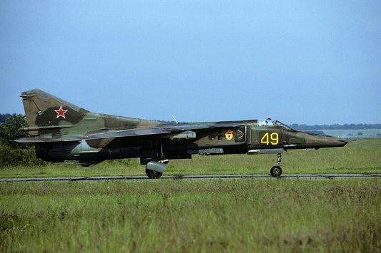 CSL06418 MiG-27M 49 Yellow