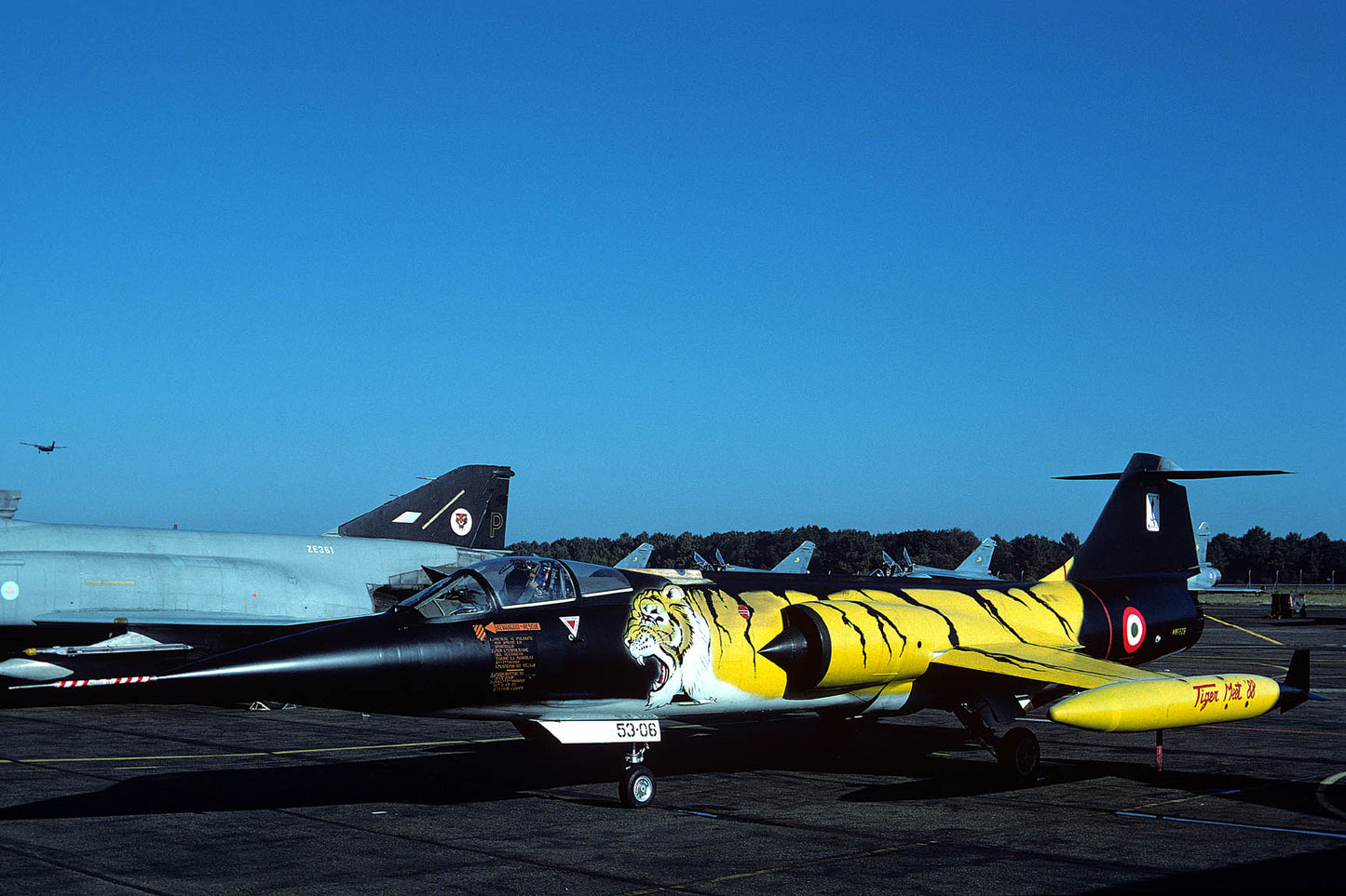 CSL06632 F-104S STARFIGHTER MM6825/53-06