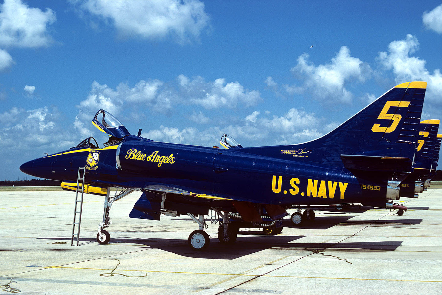 CSL06757 A-4F SKYHAWK 154983/#5 Blue Angels