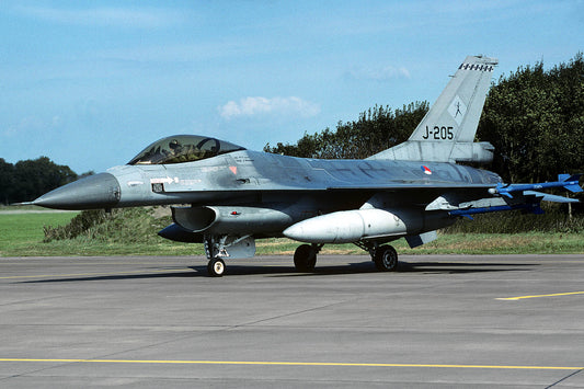 CSL06819 F-16A FIGHTING FALCON J-205