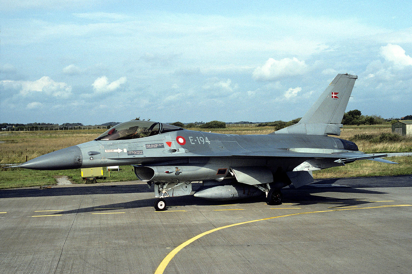 CSL06828 F-16A FIGHTING FALCON E-194